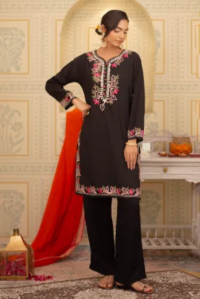 Falak Kashmiri Long Kurta In Black Muslin With Aari