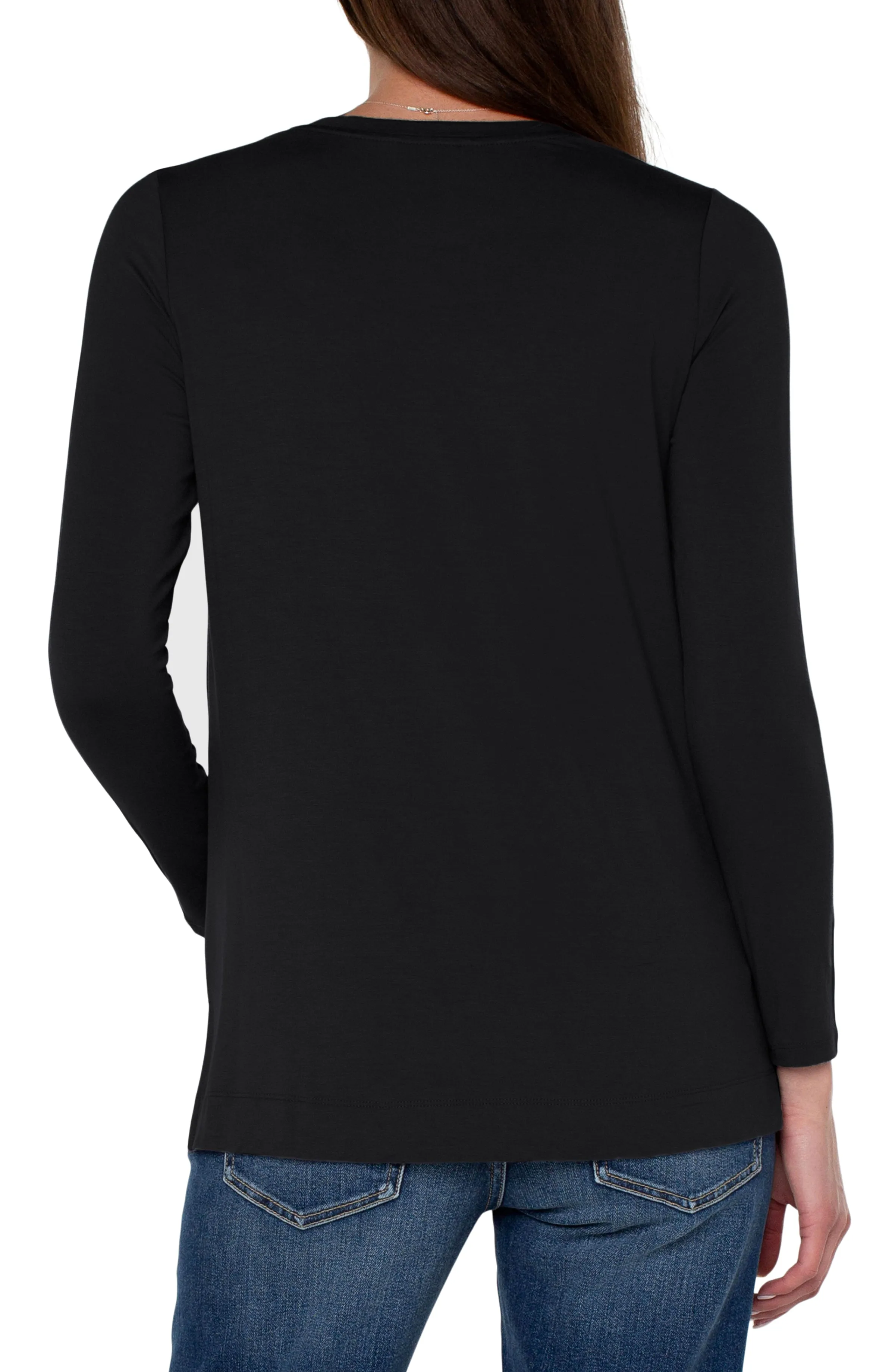 LONG SLEEVE SCOOP NECK TEE