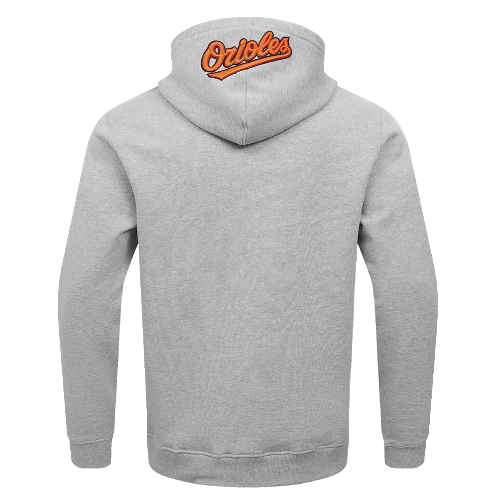 MLB BALTIMORE ORIOLES OLD ENGLISH MEN'S PO HOODIE (HEATHER GREY)